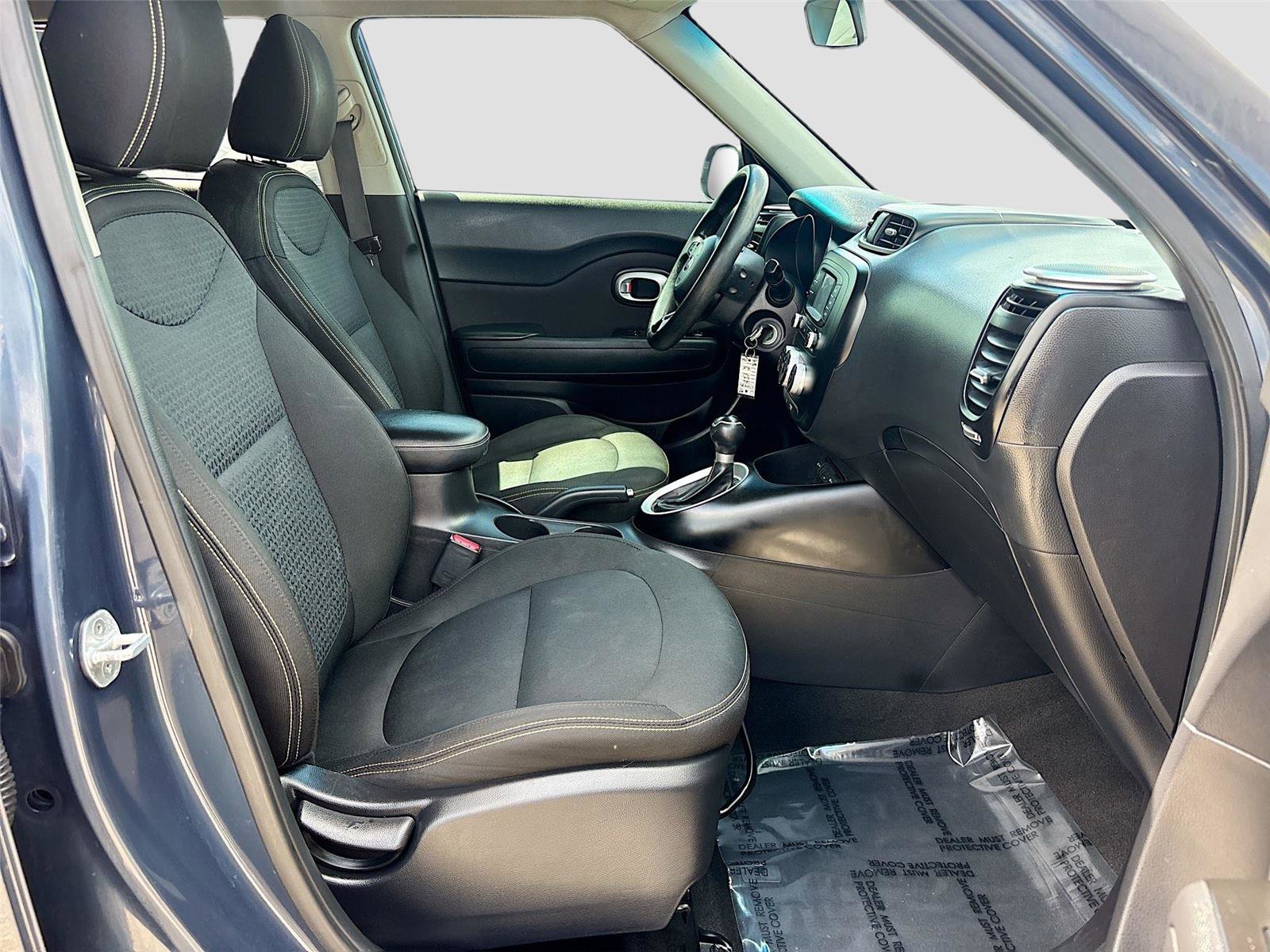 Used 2016 Kia Soul + image 28