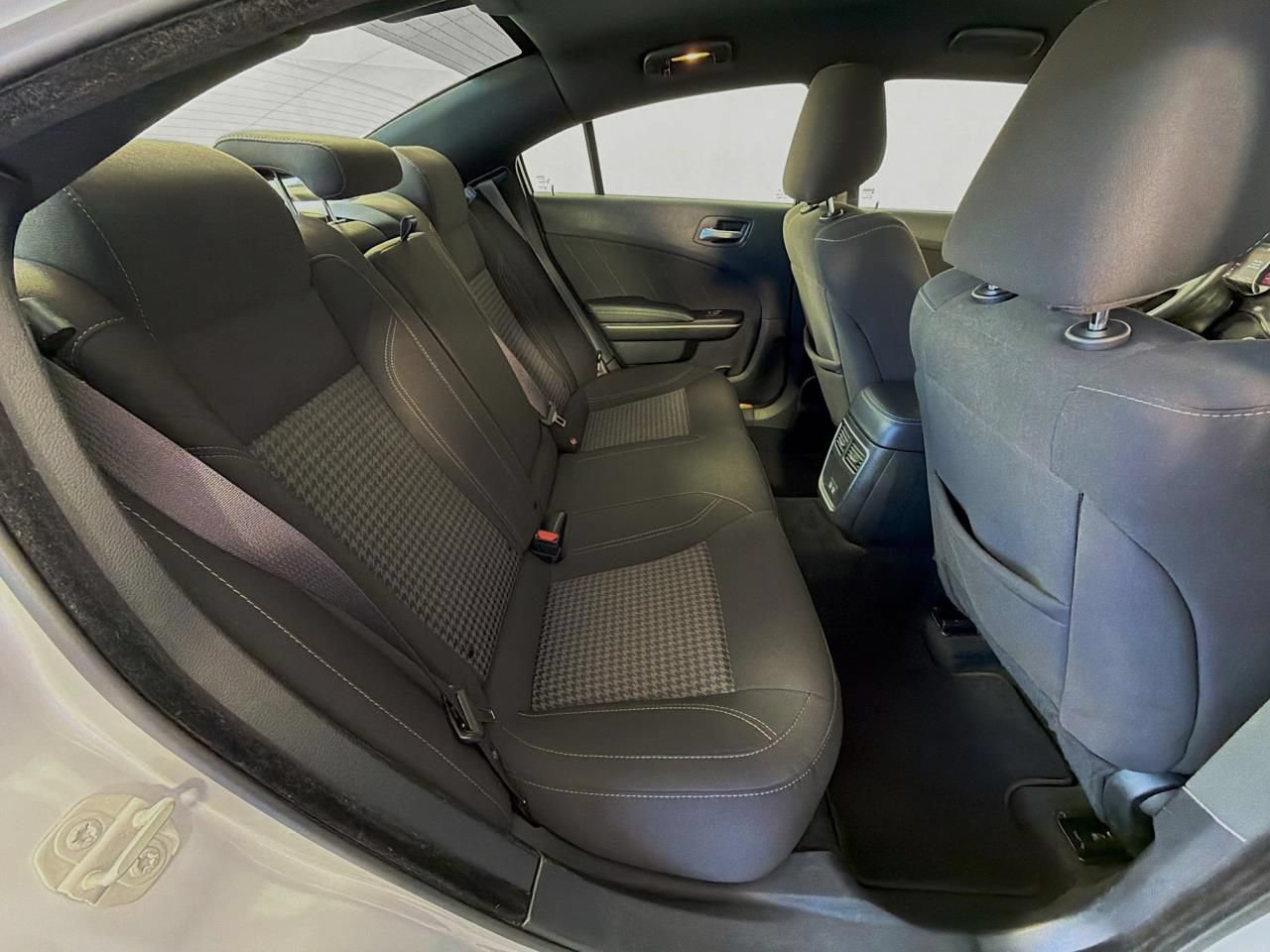Used 2023 Dodge Charger SXT RWD image 37