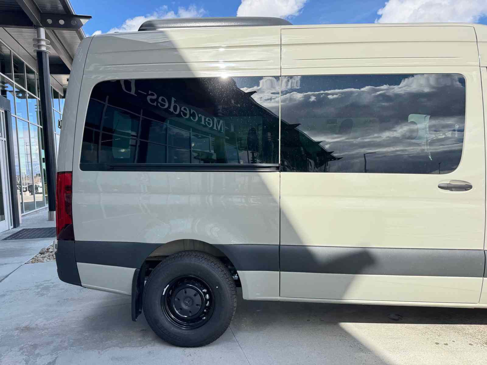 New 2025 Mercedes-Benz Sprinter 2500 image 9