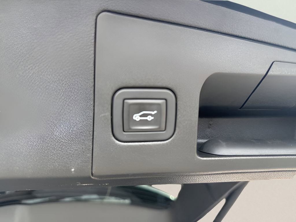 Certified 2025 Cadillac XT5 Premium Luxury image 11
