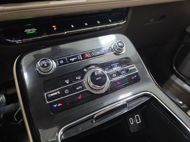 Certified 2022 Lincoln Nautilus AWD w/ Premium Package image 21