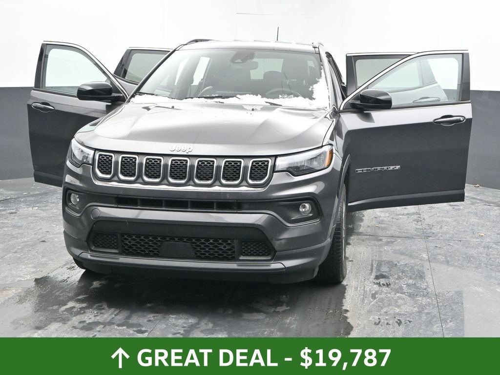 Used 2024 Jeep Compass Latitude image 54