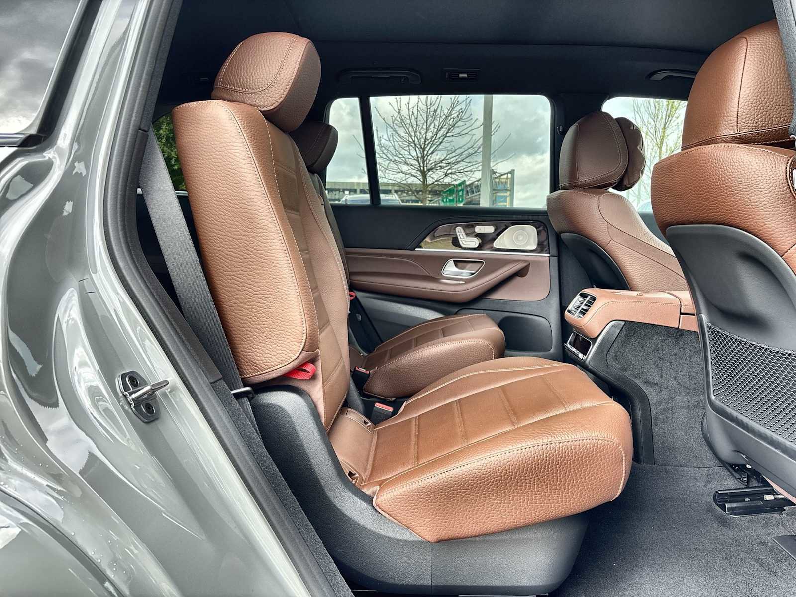 New 2026 Mercedes-Benz GLS 450 4MATIC image 19