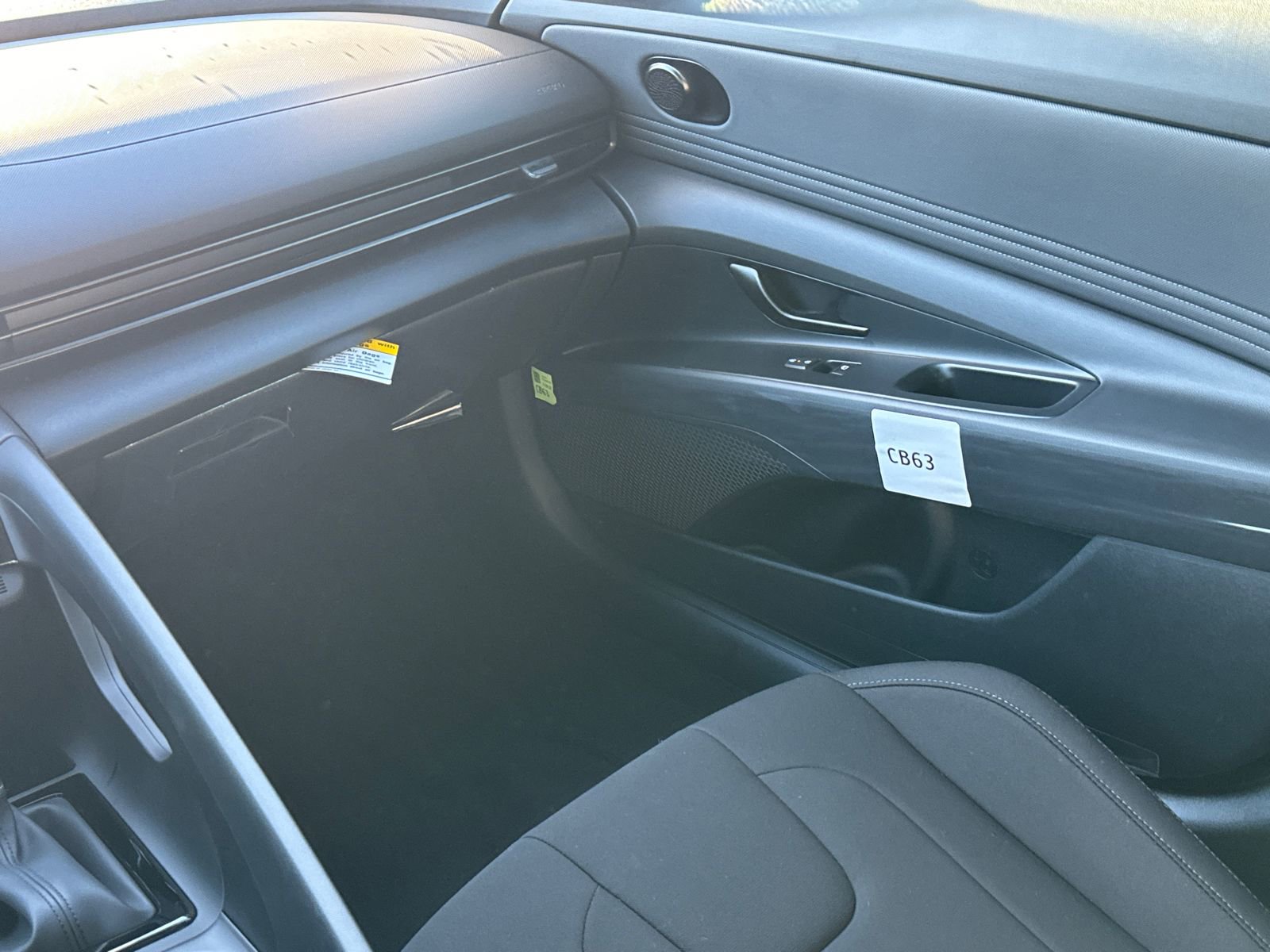 Certified 2025 Hyundai Elantra Sport image 22