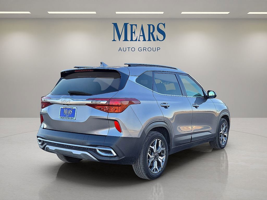 Used 2022 Kia Seltos EX image 5