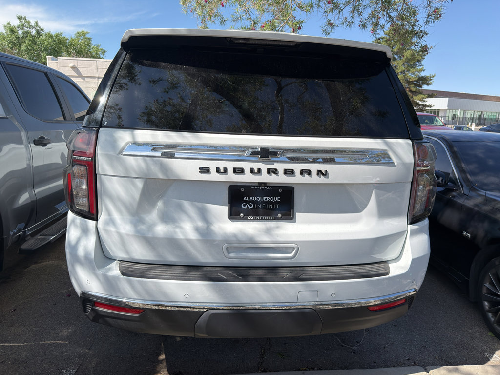 Used 2022 Chevrolet Suburban LS RWD image 6