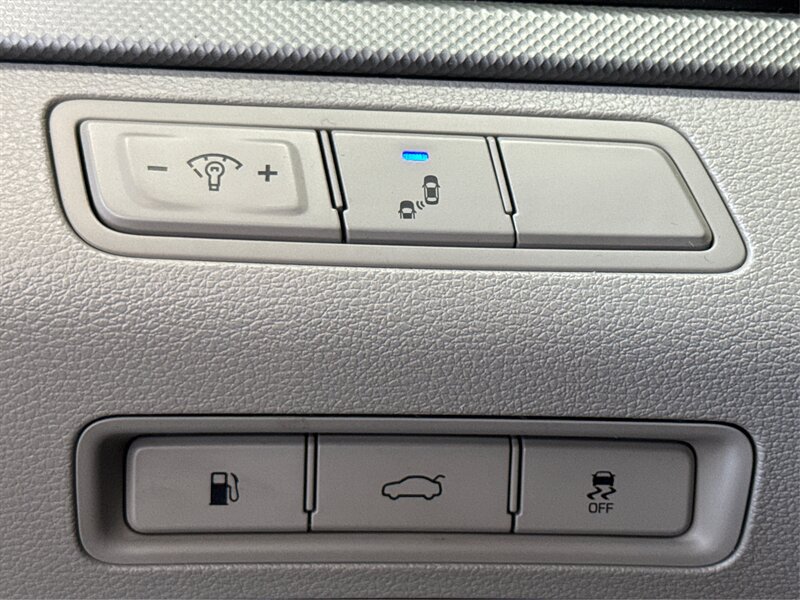 Used 2018 Hyundai Sonata SE FWD image 20