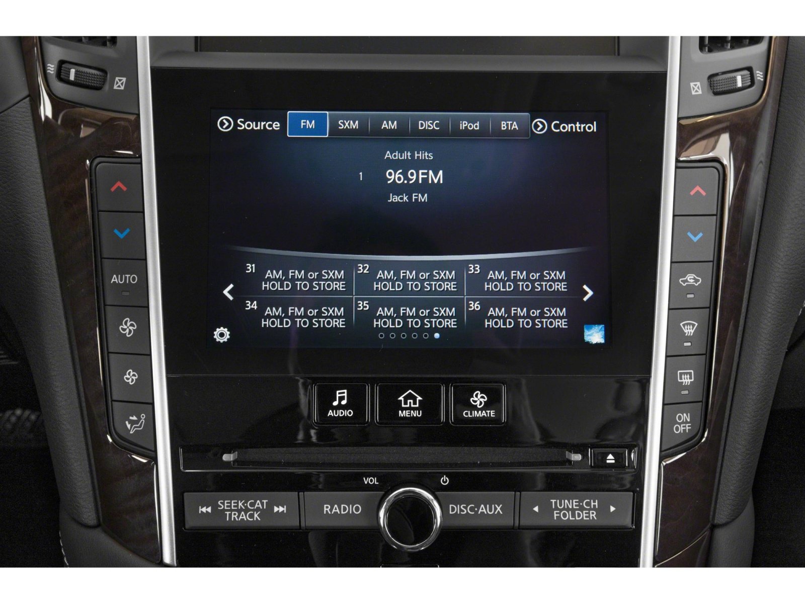 Used 2021 INFINITI Q50 Luxe w/ Cargo Package RWD image 10