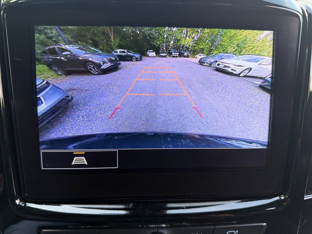 Used 2023 Chevrolet Traverse LT w/ LPO, Floor Liner Package AWD/4WD image 18