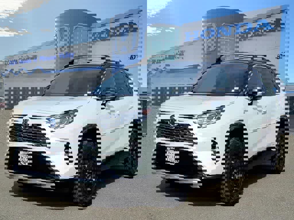 Used 2021 Toyota RAV4 XSE image 1