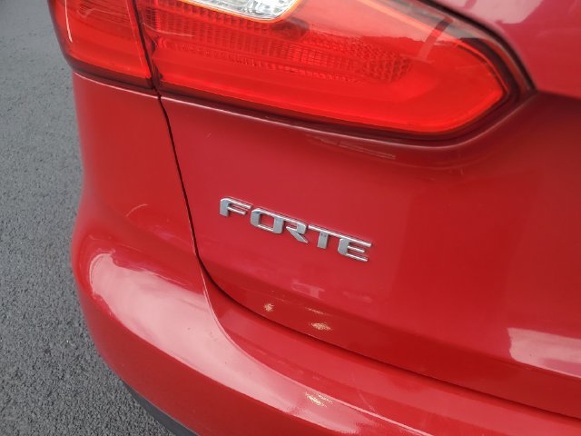 Used 2014 Kia Forte EX FWD image 10