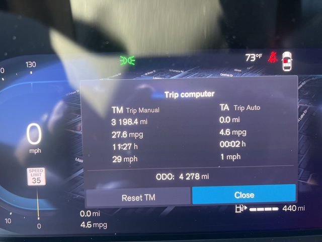 New 2025 Volvo XC40 B5 Ultra w/ Climate Package image 9