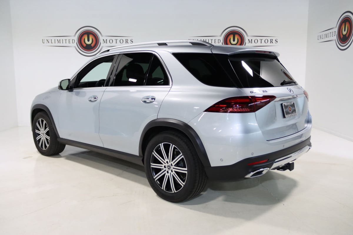 Used 2025 Mercedes-Benz GLE 350 4MATIC w/ Winter Package image 3