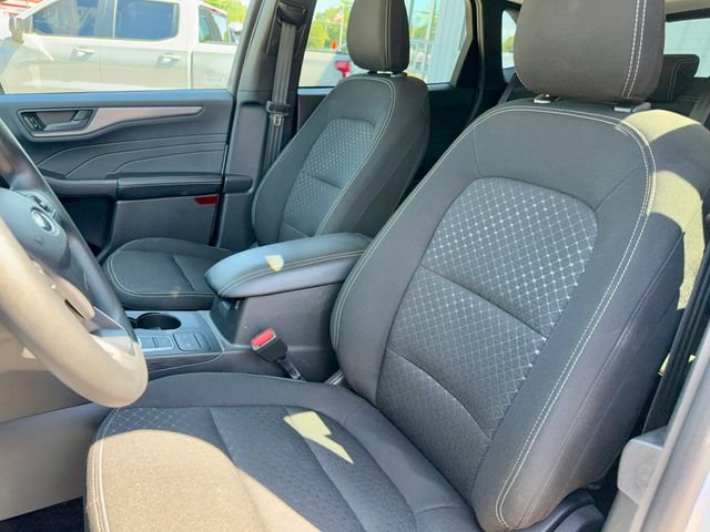 Used 2025 Ford Escape Active AWD/4WD image 14
