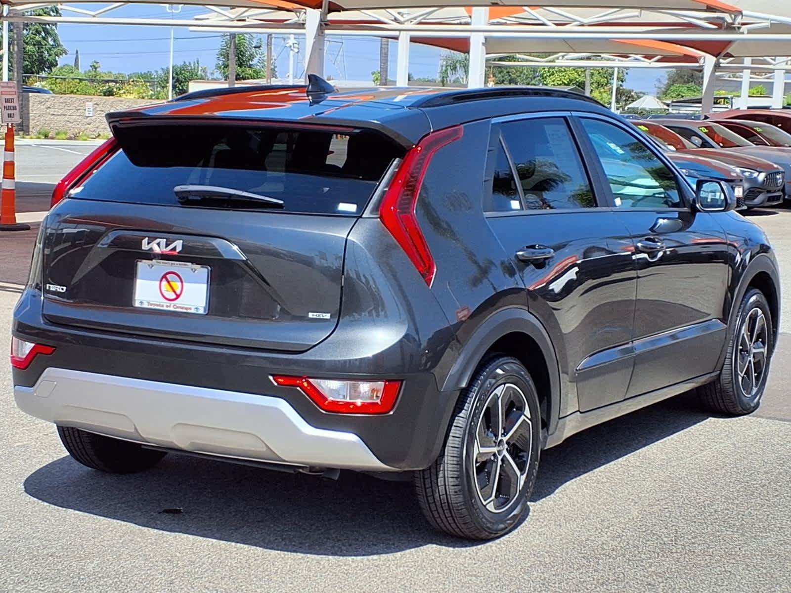 Used 2025 Kia Niro LX FWD image 6