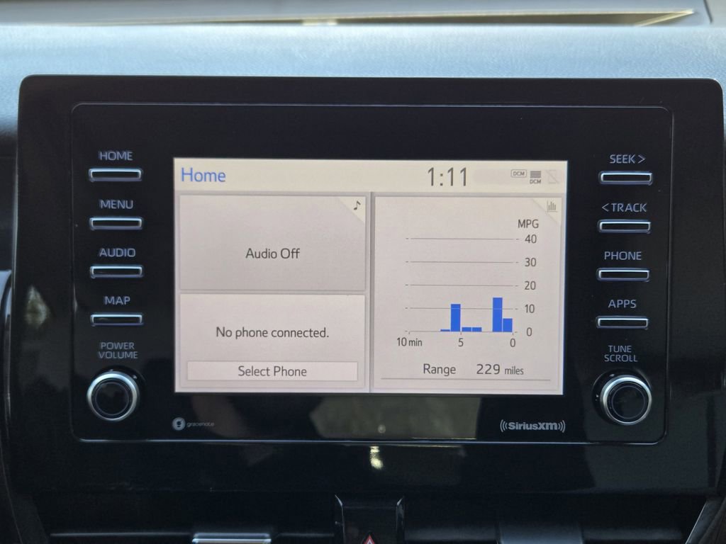 Used 2021 Toyota Camry SE image 18