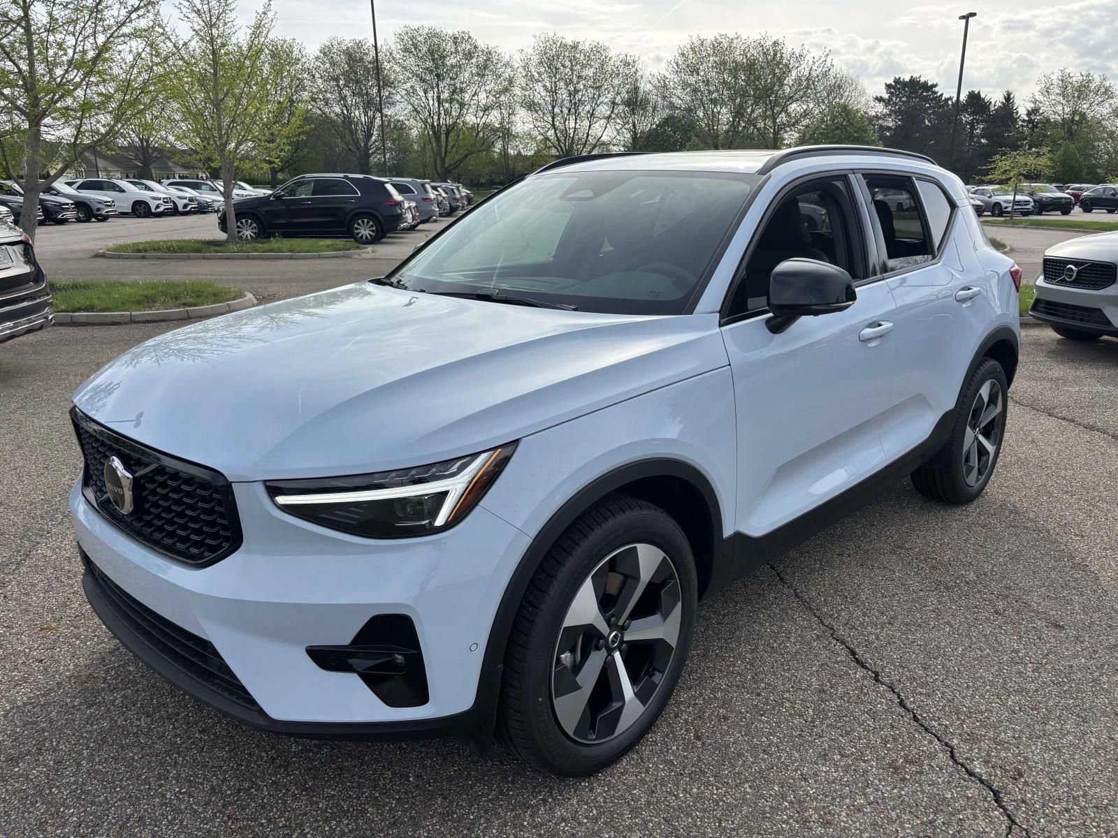 New 2026 Volvo XC40 B5 Plus w/ Protection Package Premier AWD/4WD image 1
