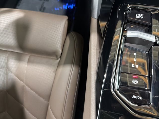 Used 2025 BMW i5 xDrive40 w/ Premium Package image 42