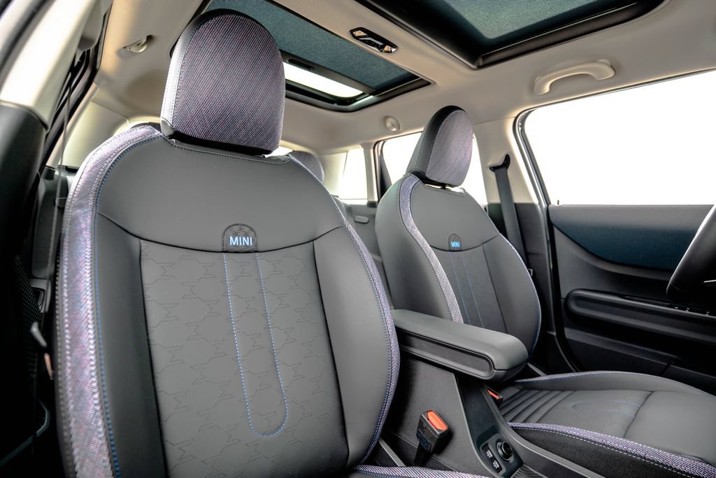 New 2026 MINI Cooper S FWD image 19