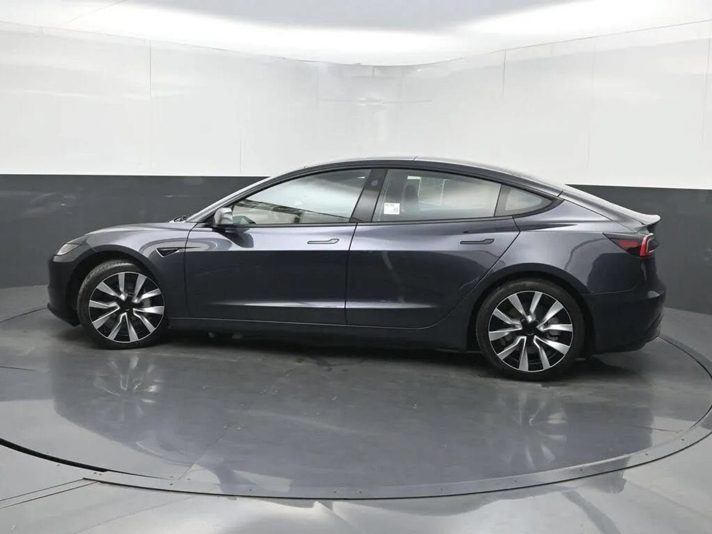 Used 2024 Tesla Model 3 Long Range RWD image 10