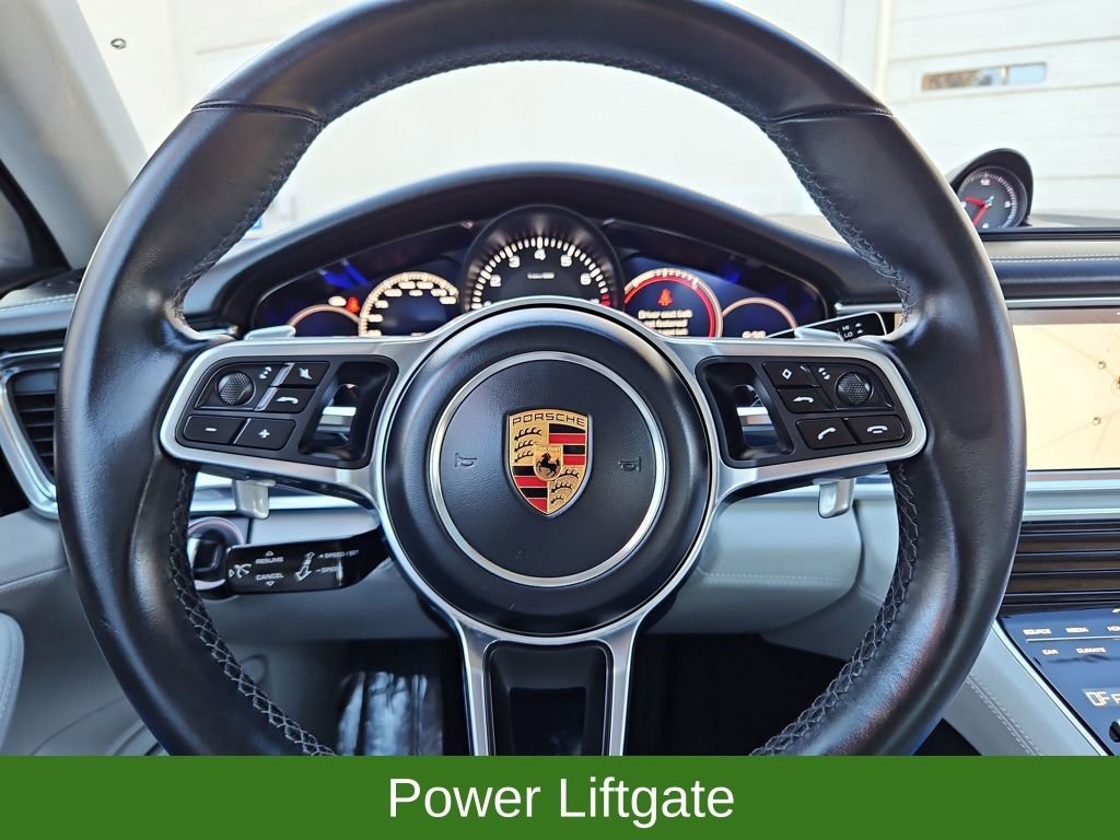 Used 2018 Porsche Panamera image 10