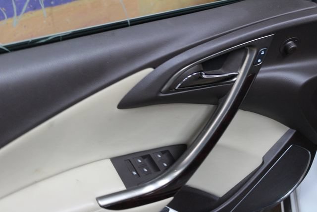 Used 2017 Buick Verano FWD image 13