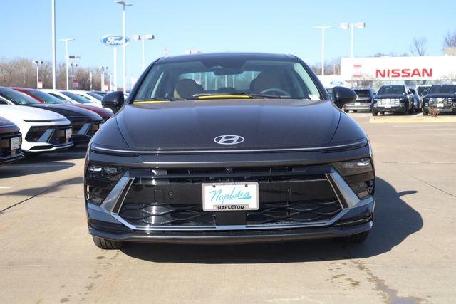 New 2026 Hyundai Sonata Limited FWD image 3