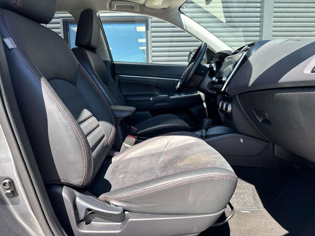 Used 2024 Mitsubishi Outlander Sport SE image 15