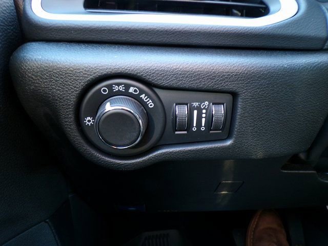 New 2026 Chrysler Voyager LX FWD image 22