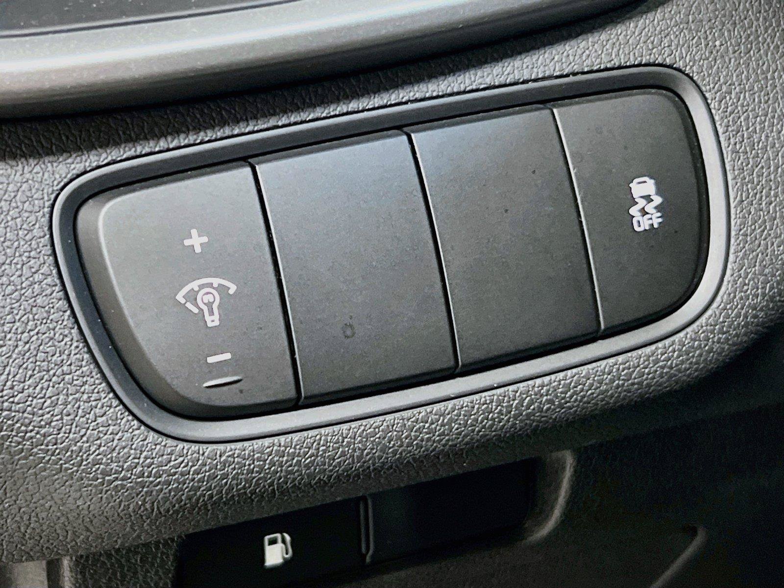 Used 2016 Kia Sorento FWD image 14