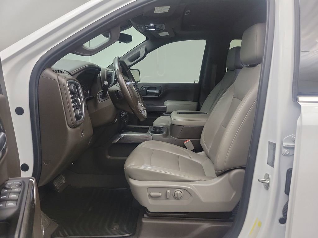 Used 2019 Chevrolet Silverado 1500 LTZ w/ LTZ Premium Package AWD/4WD image 4