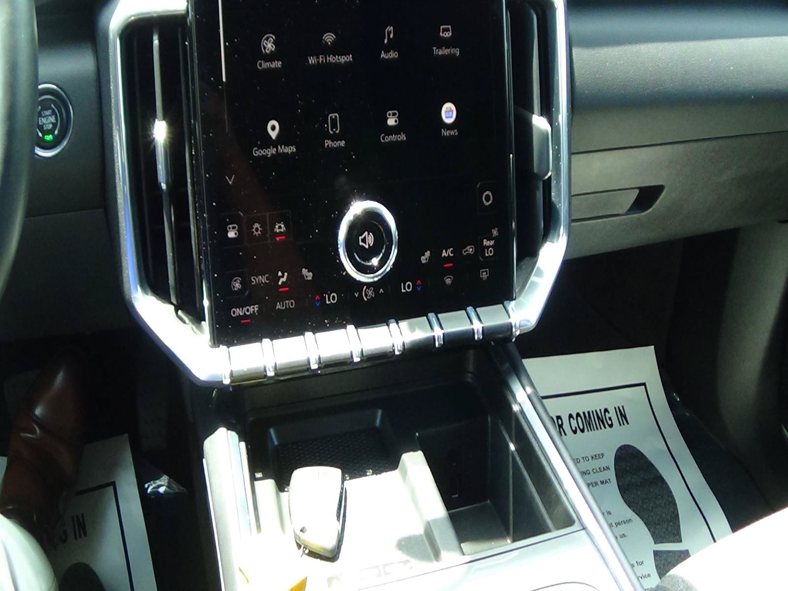 Used 2025 GMC Acadia Elevation FWD image 27