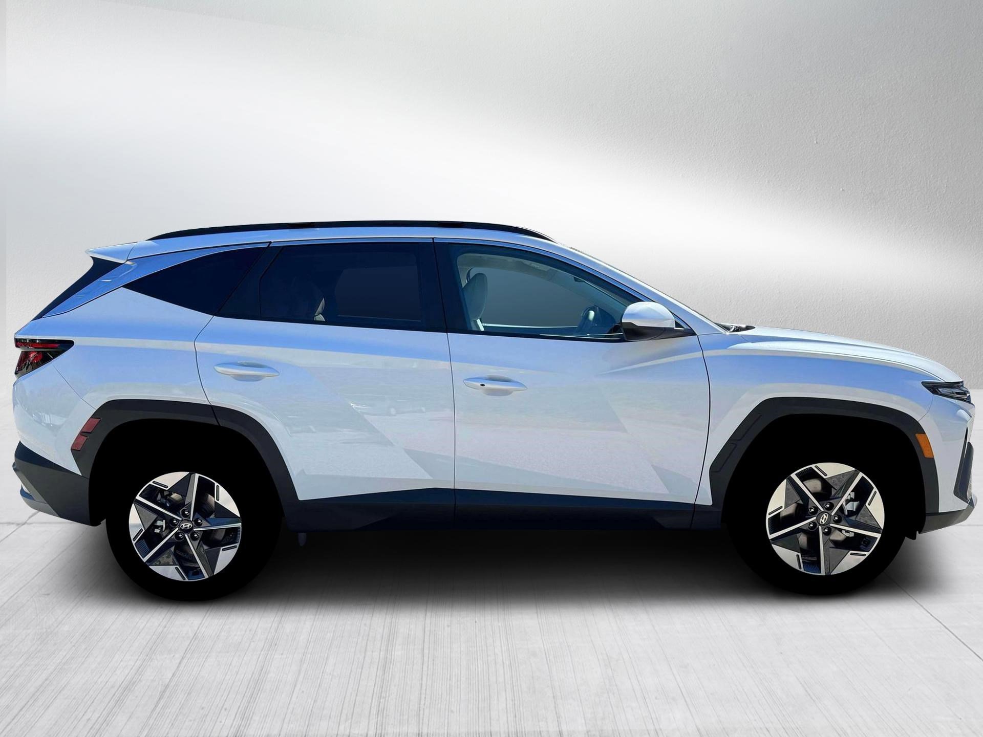 New 2026 Hyundai Tucson SEL image 9