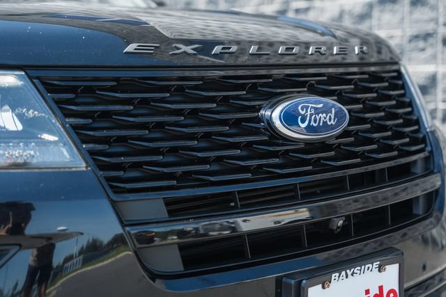 Used 2018 Ford Explorer Sport w/ Equipment Group 401A AWD/4WD image 18