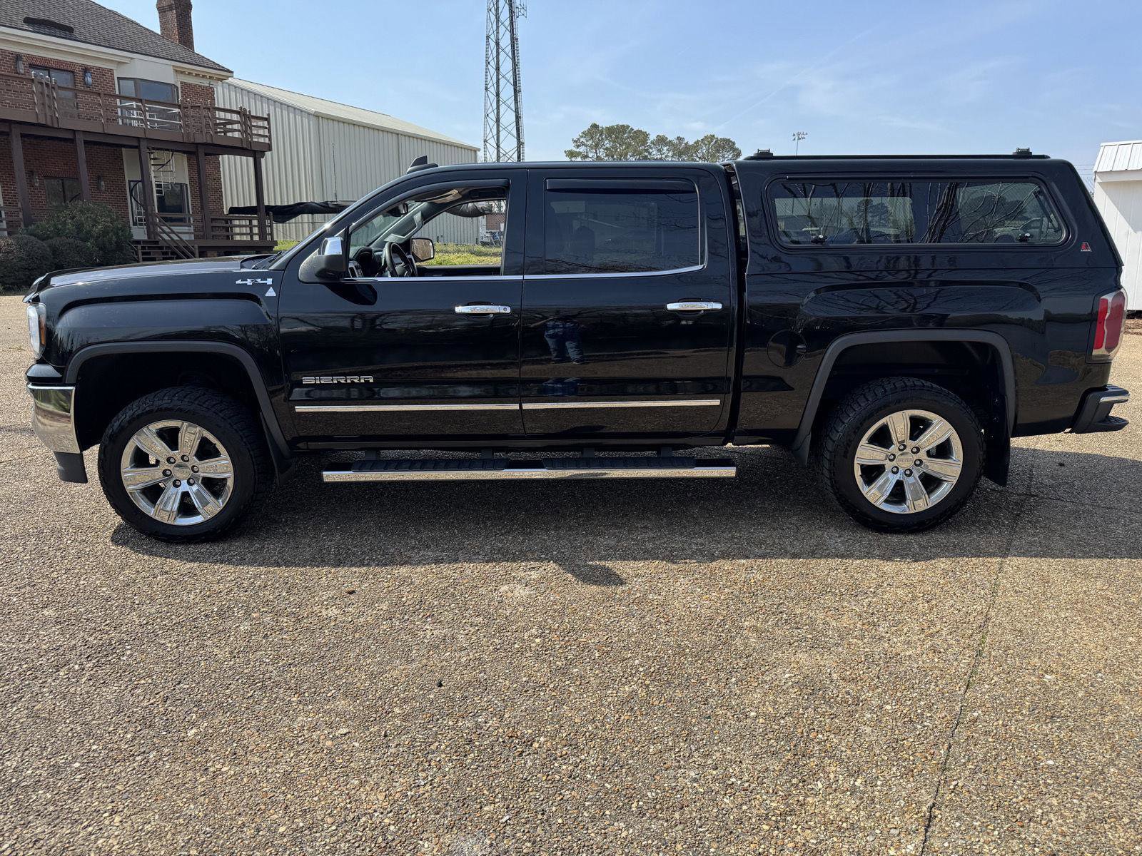 Used 2017 GMC Sierra 1500 SLT image 8