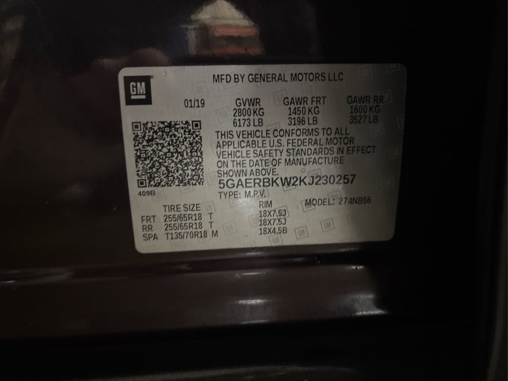 Used 2019 Buick Enclave Essence w/ LPO, Cargo Package image 17