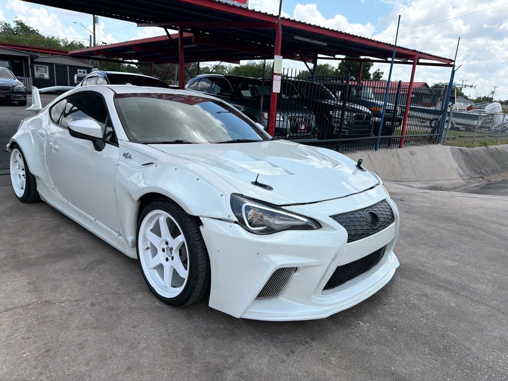 Used 2016 Scion FR-S RWD image 24