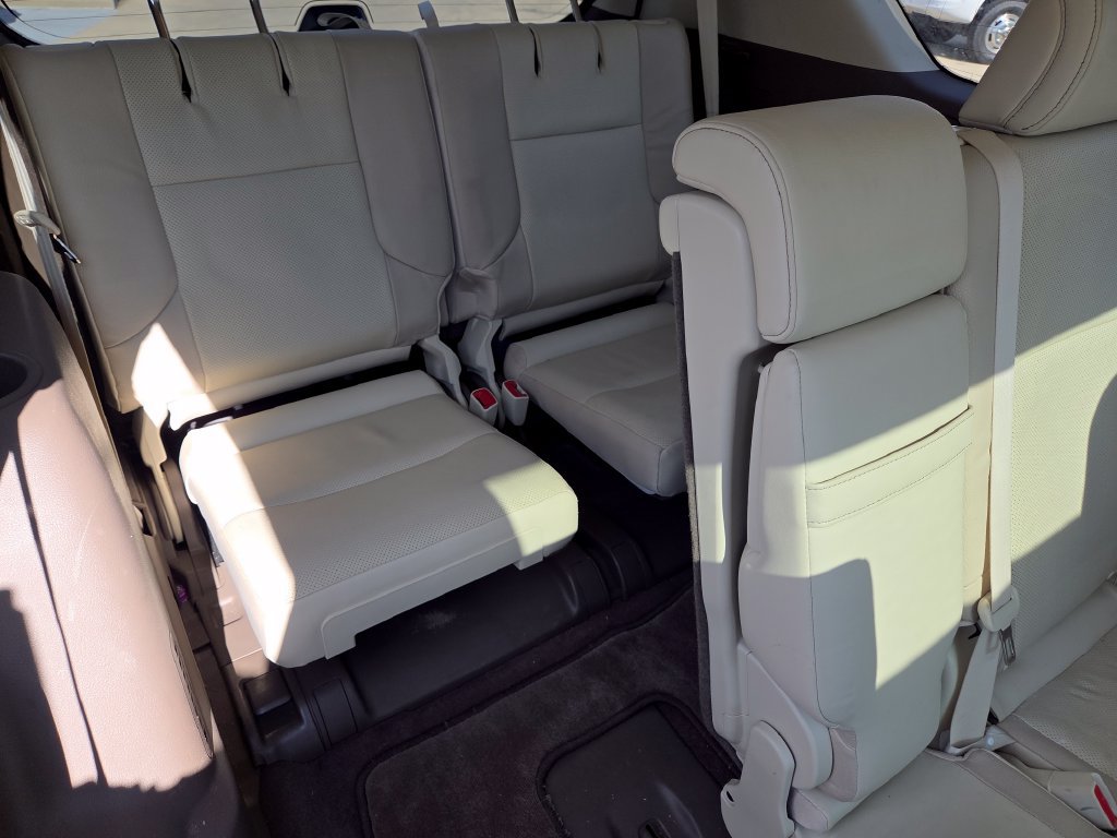 Used 2018 Lexus GX 460 Premium w/ Premium Package AWD/4WD image 29