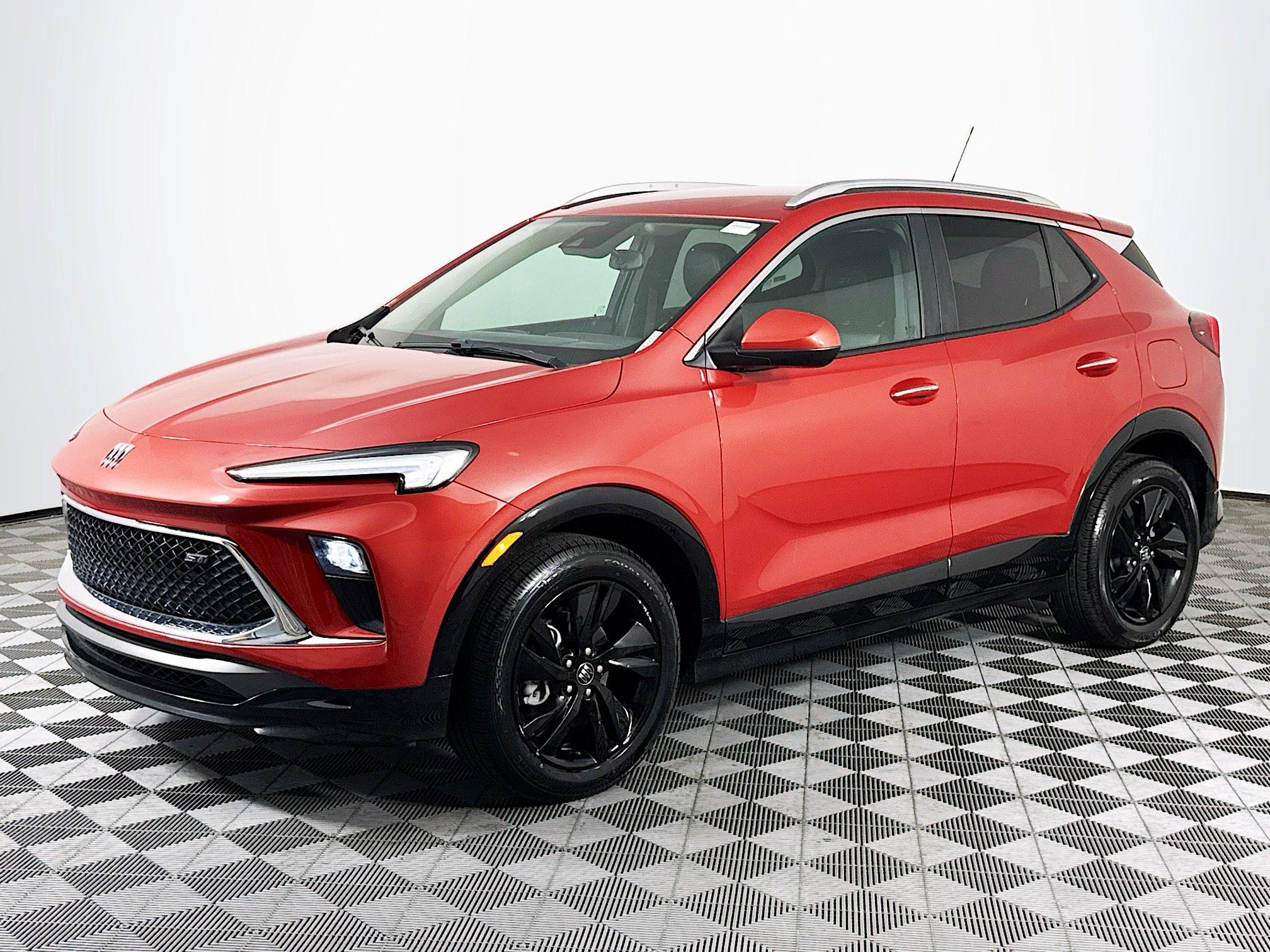 Used 2024 Buick Encore GX Sport Touring w/ Comfort Package image 4