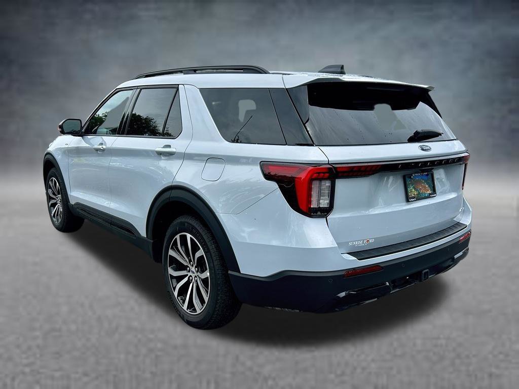 Used 2026 Ford Explorer ST-Line AWD/4WD image 8