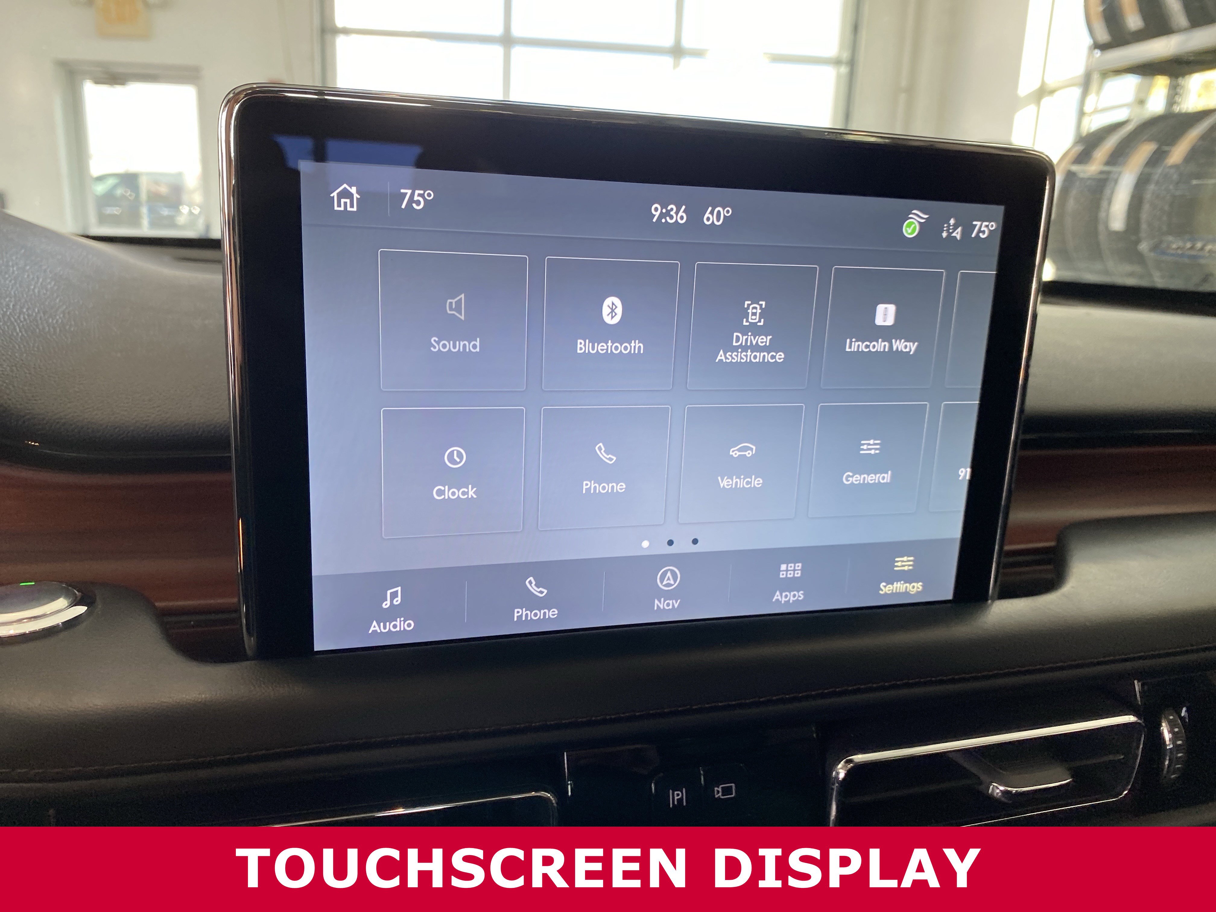 Used 2022 Lincoln Aviator Reserve w/ Equipment Group 201A image 17