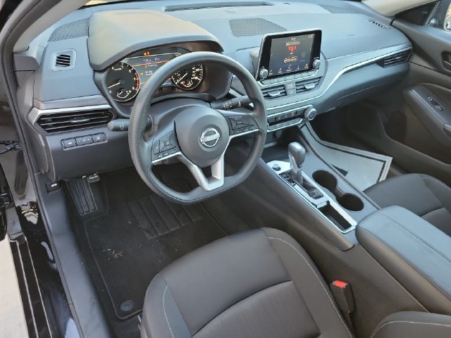 Used 2026 Nissan Altima 2.5 SV FWD image 10