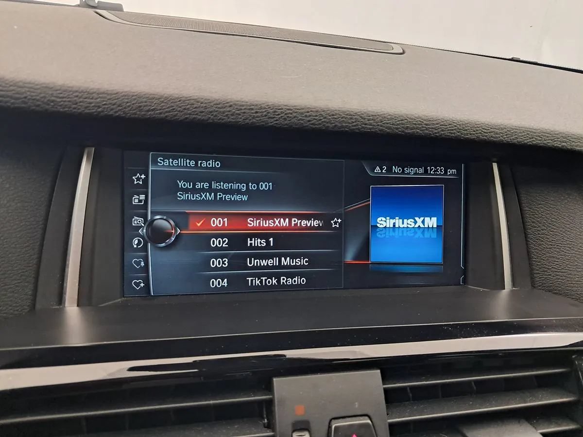 Used 2018 BMW X4 xDrive28i AWD/4WD image 26
