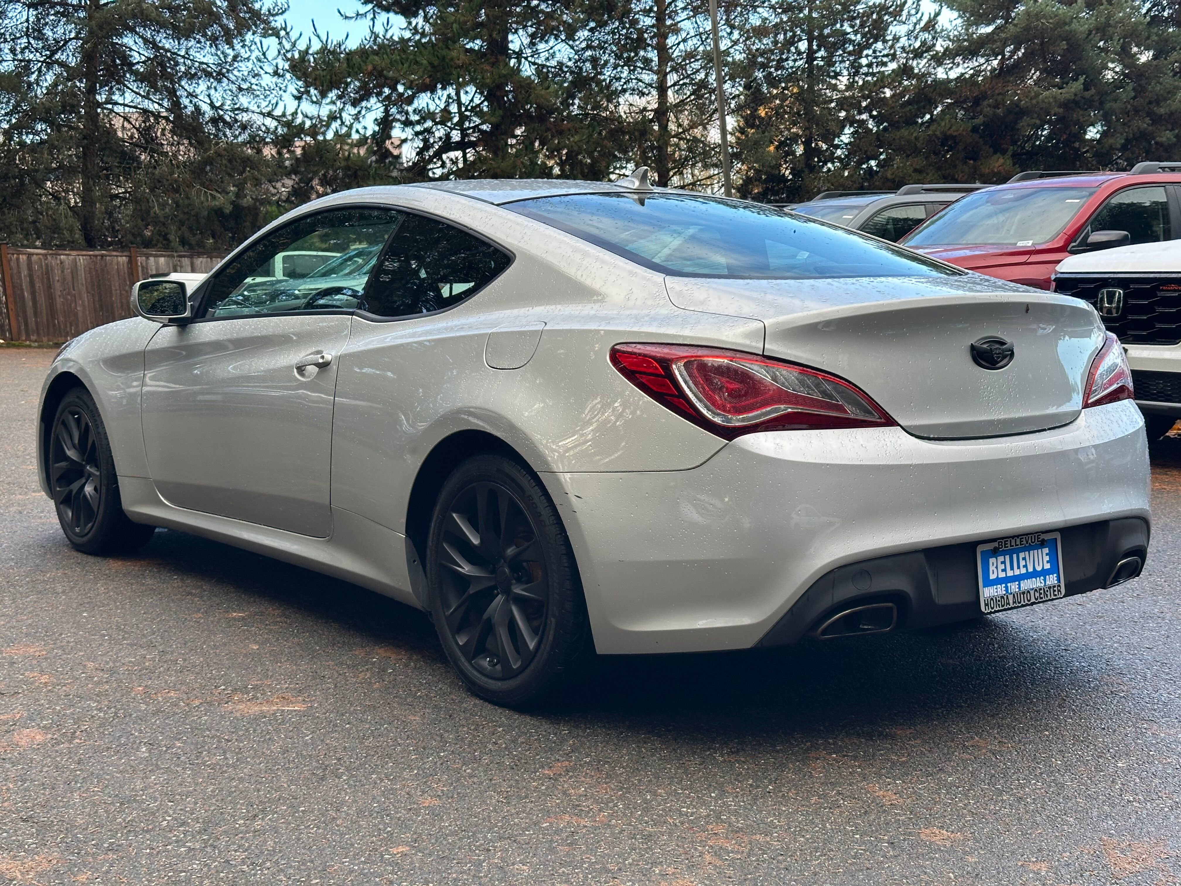 Used 2013 Hyundai Genesis 2.0T image 5