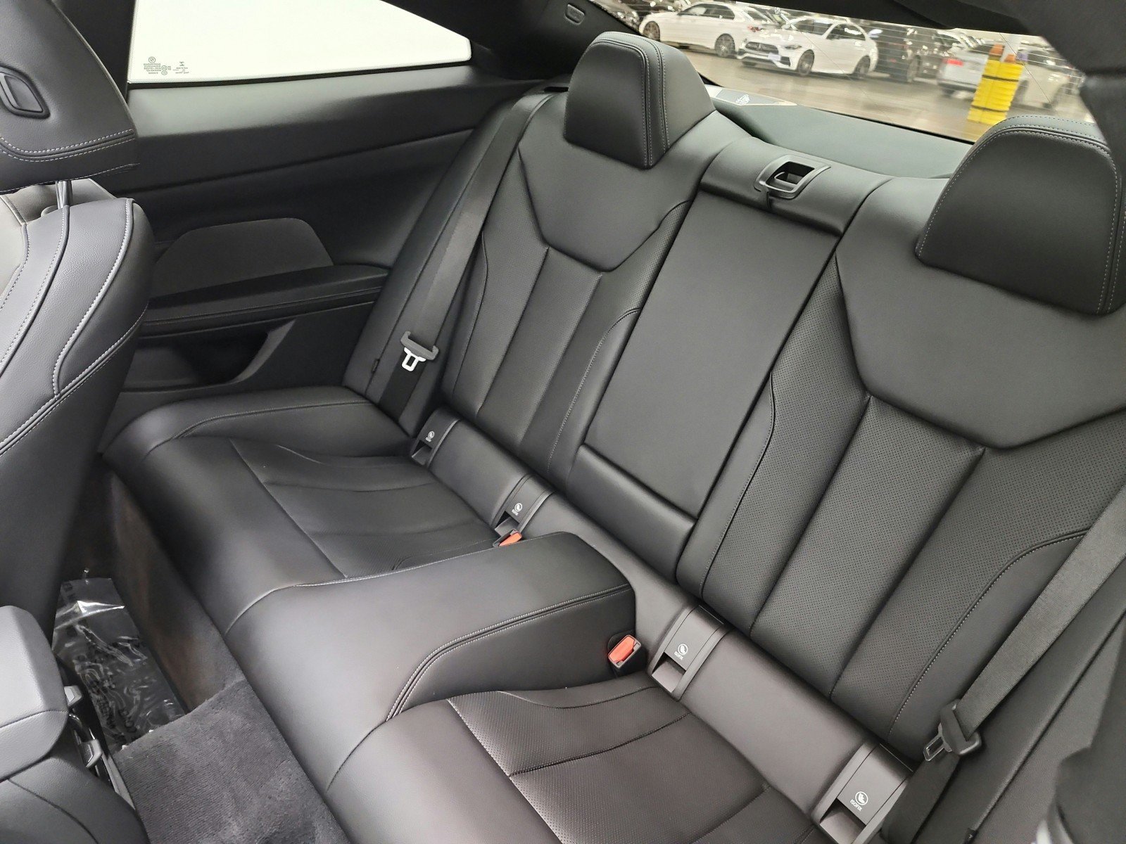 Used 2023 BMW 430i Coupe w/ M Sport Package RWD image 13