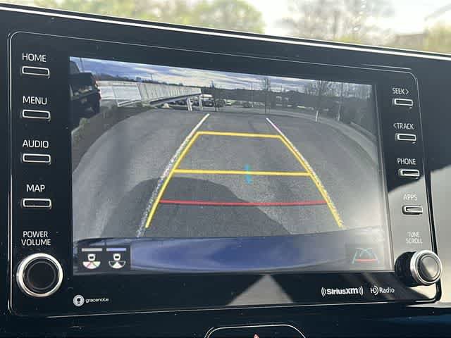 Used 2022 Toyota Venza XLE image 13