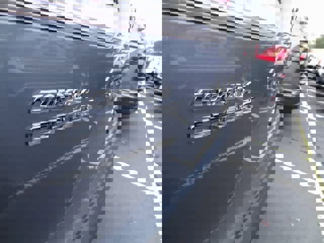 Used 2023 Toyota Corolla Cross L image 7