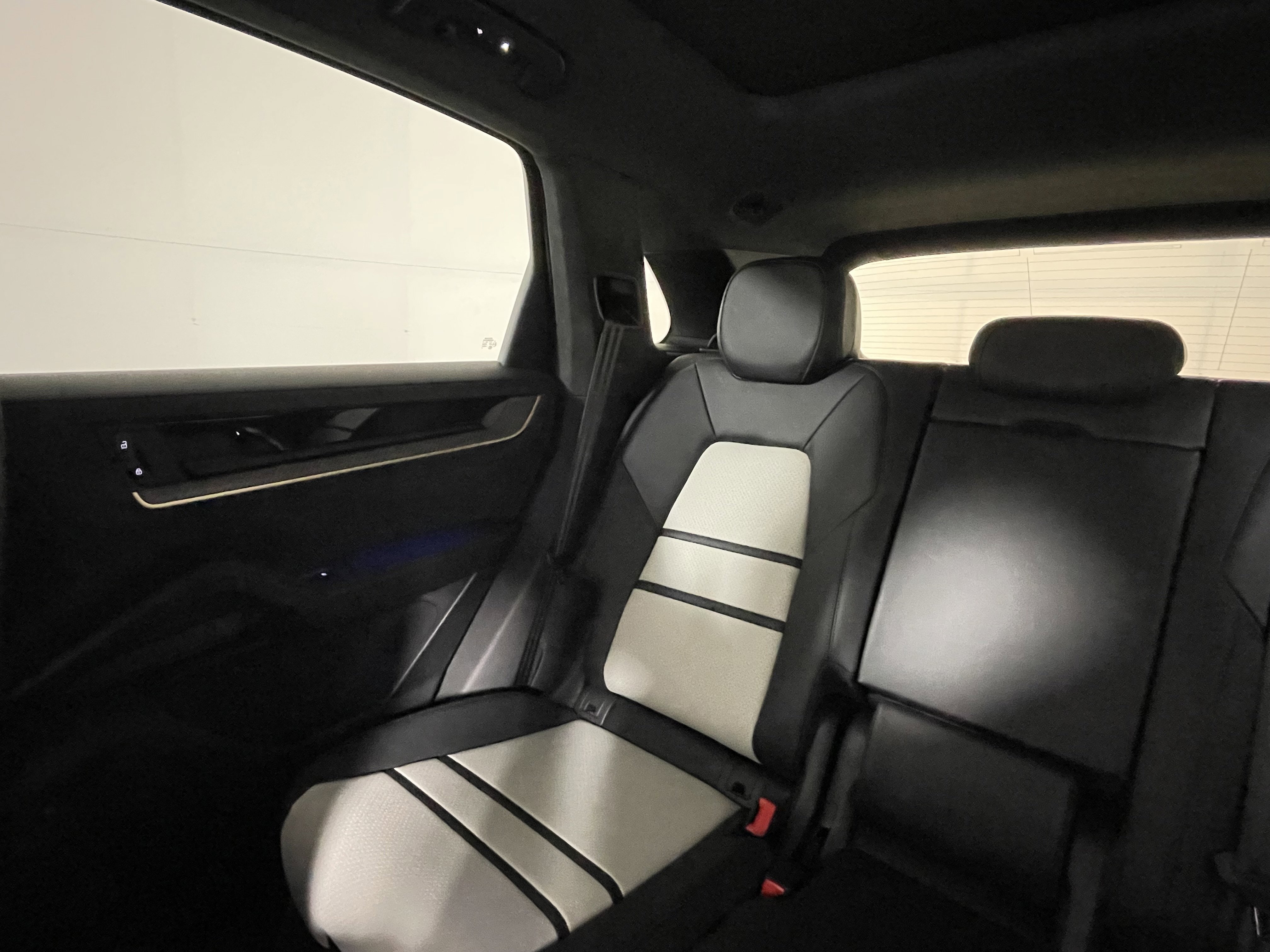 New 2026 Porsche Cayenne GTS image 15