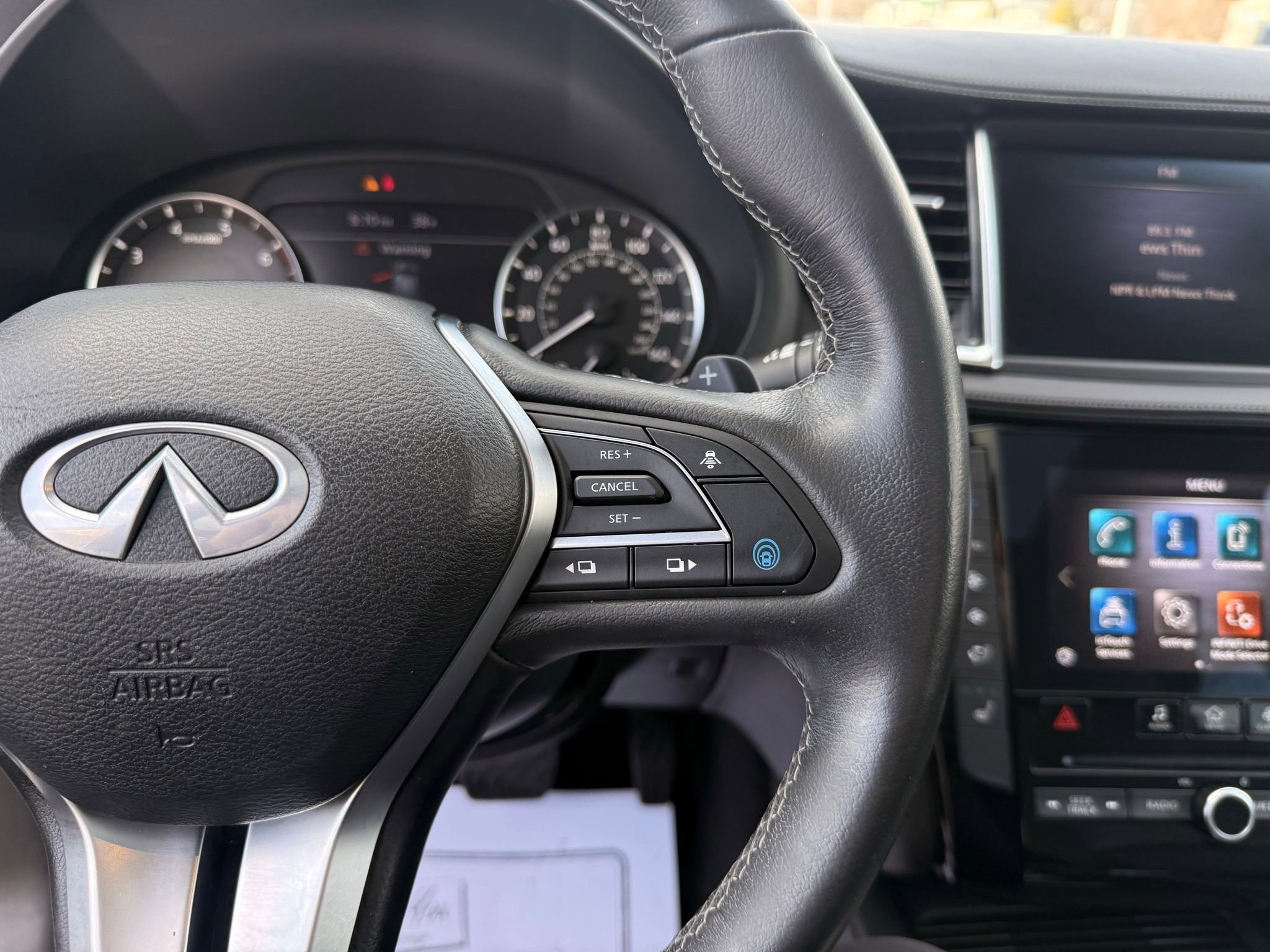 Used 2021 INFINITI QX50 Luxe image 42