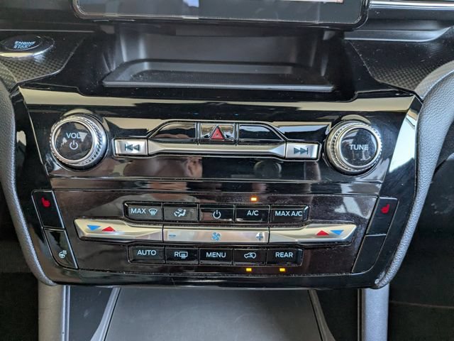 Used 2024 Ford Explorer ST-Line w/ Class IV Trailer Tow Package AWD/4WD image 5